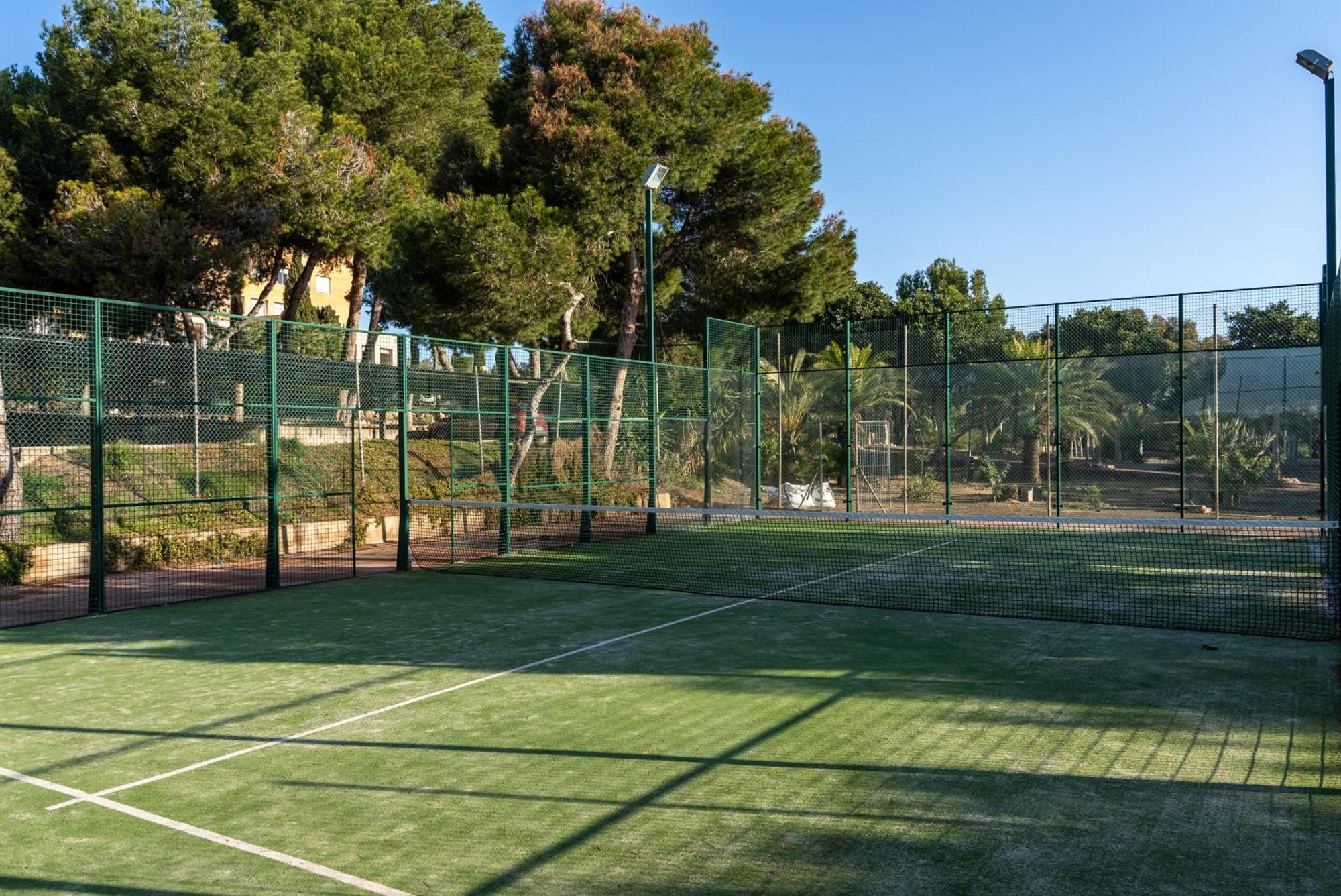 Costablanca Explore Hostel Sports&Events La Mariña Esterno foto