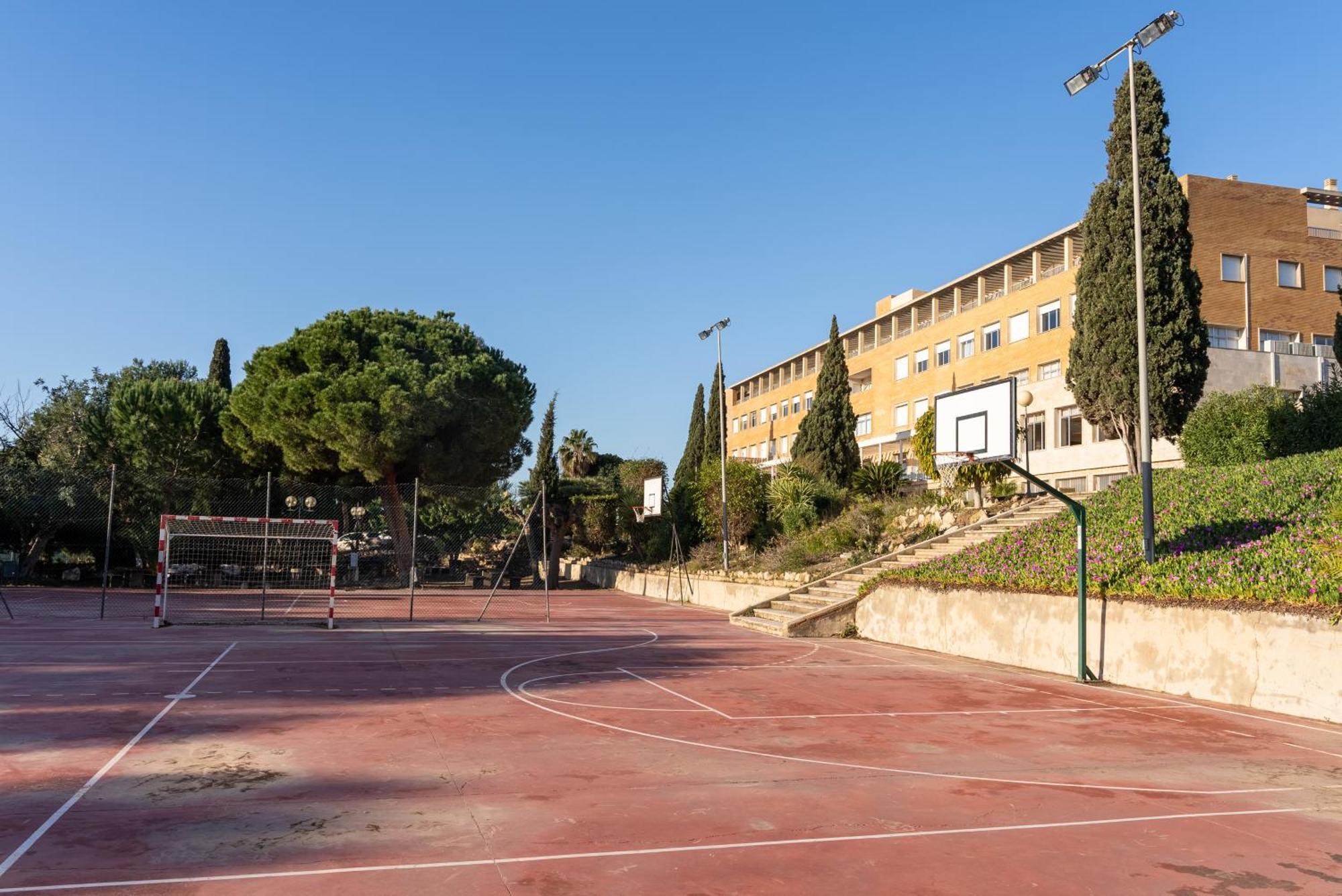 Costablanca Explore Hostel Sports&Events La Mariña Esterno foto