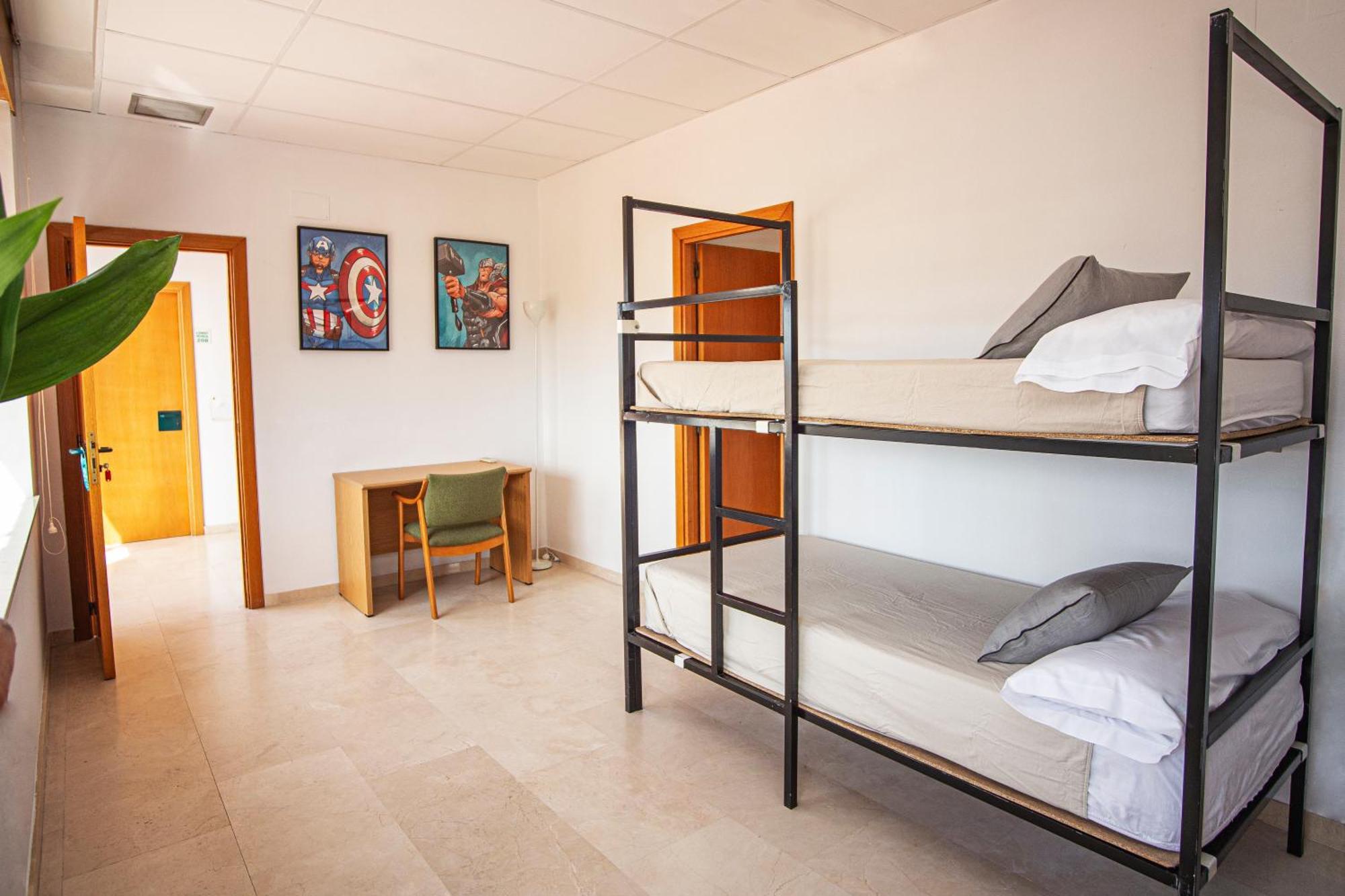 Costablanca Explore Hostel Sports&Events La Mariña Esterno foto